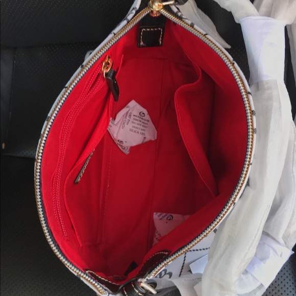 D&B Maxi Quilt Suki Crossbody - Picture 3 of 5